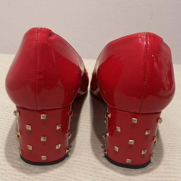 Kate Spade Patent Leather Pump in Red. - Picture 5 of 13